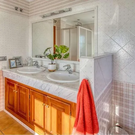 With Sea View And Private Pool Infinity